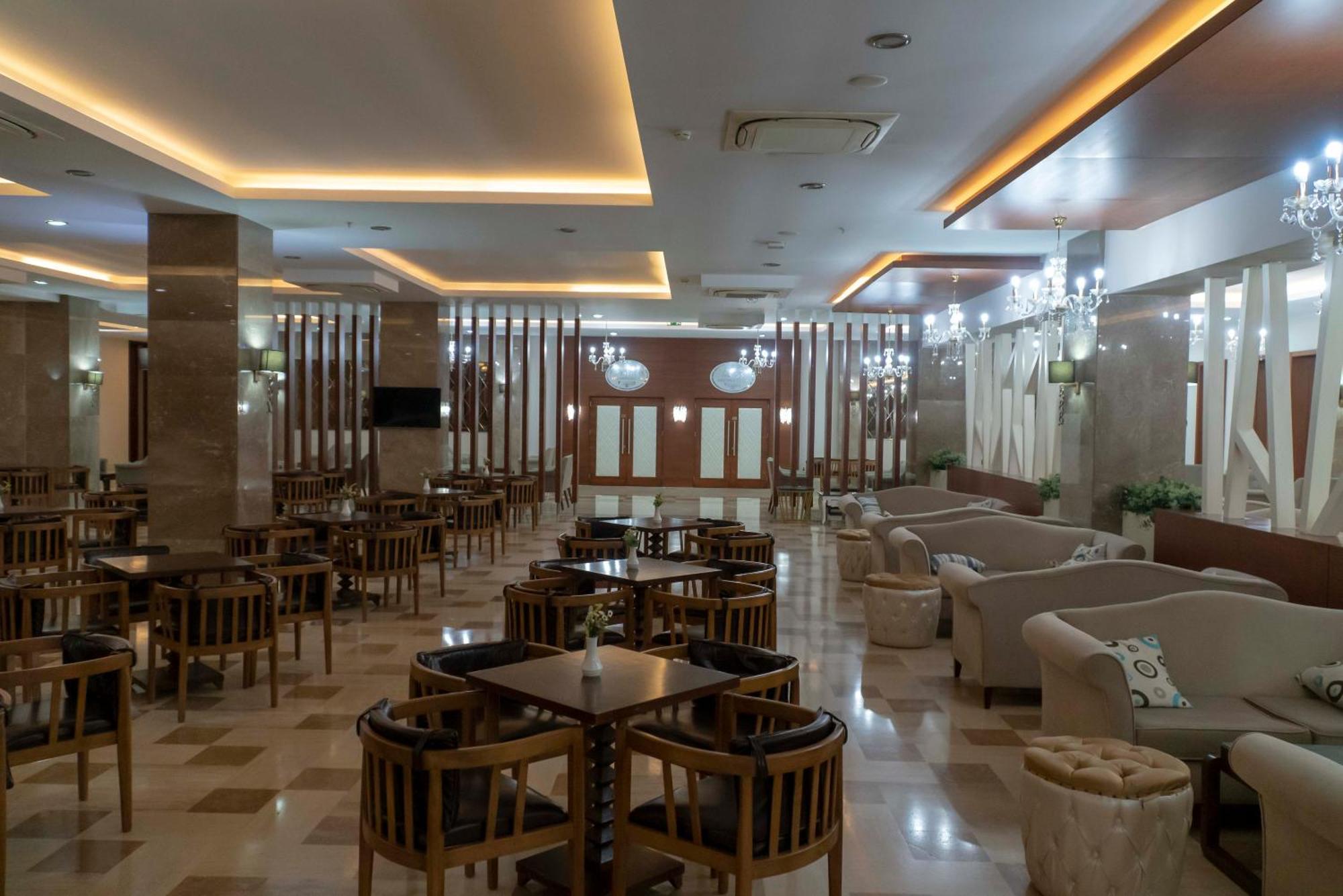Adalya Ocean Deluxe Hotel Side Exterior photo