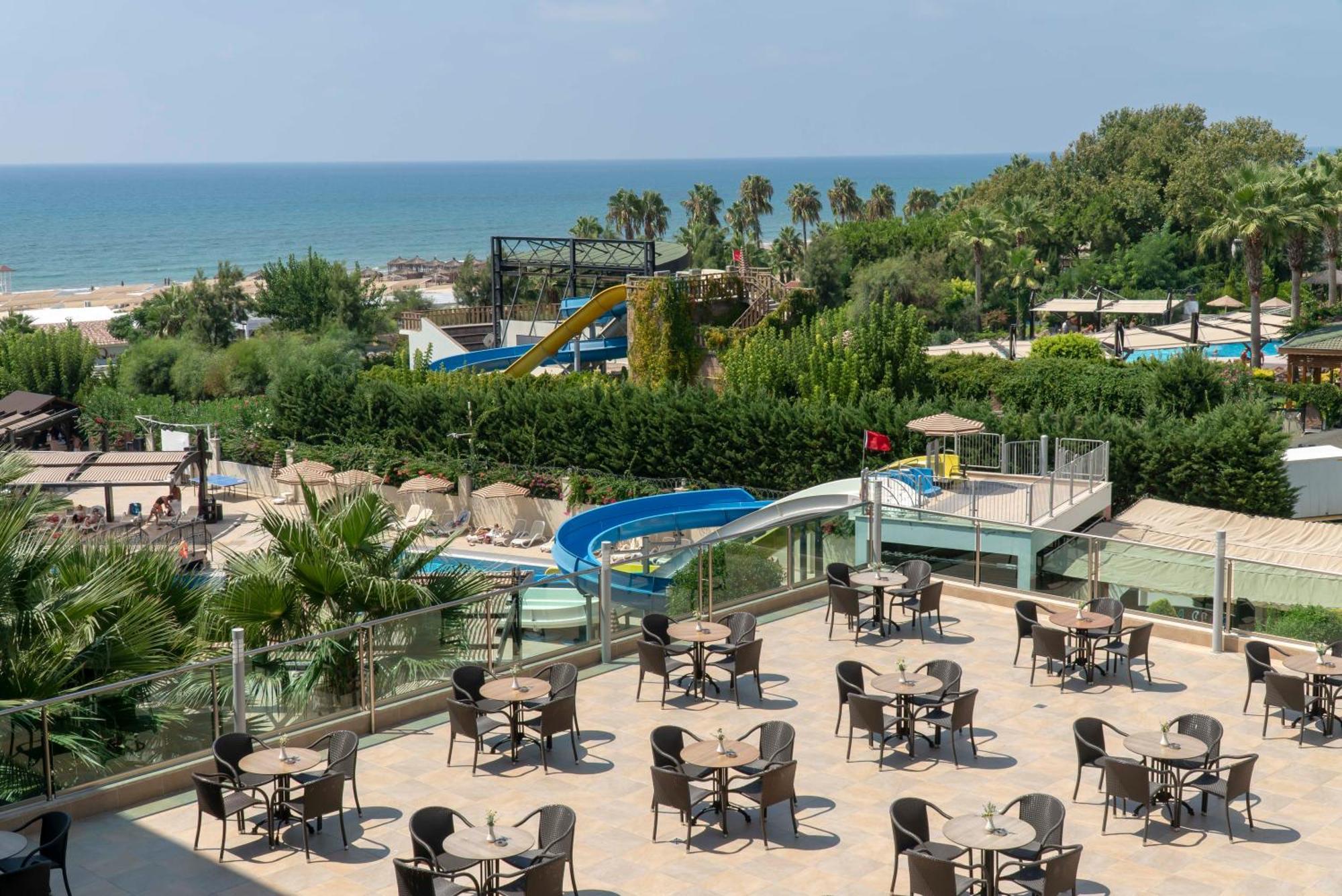 Adalya Ocean Deluxe Hotel Side Exterior photo