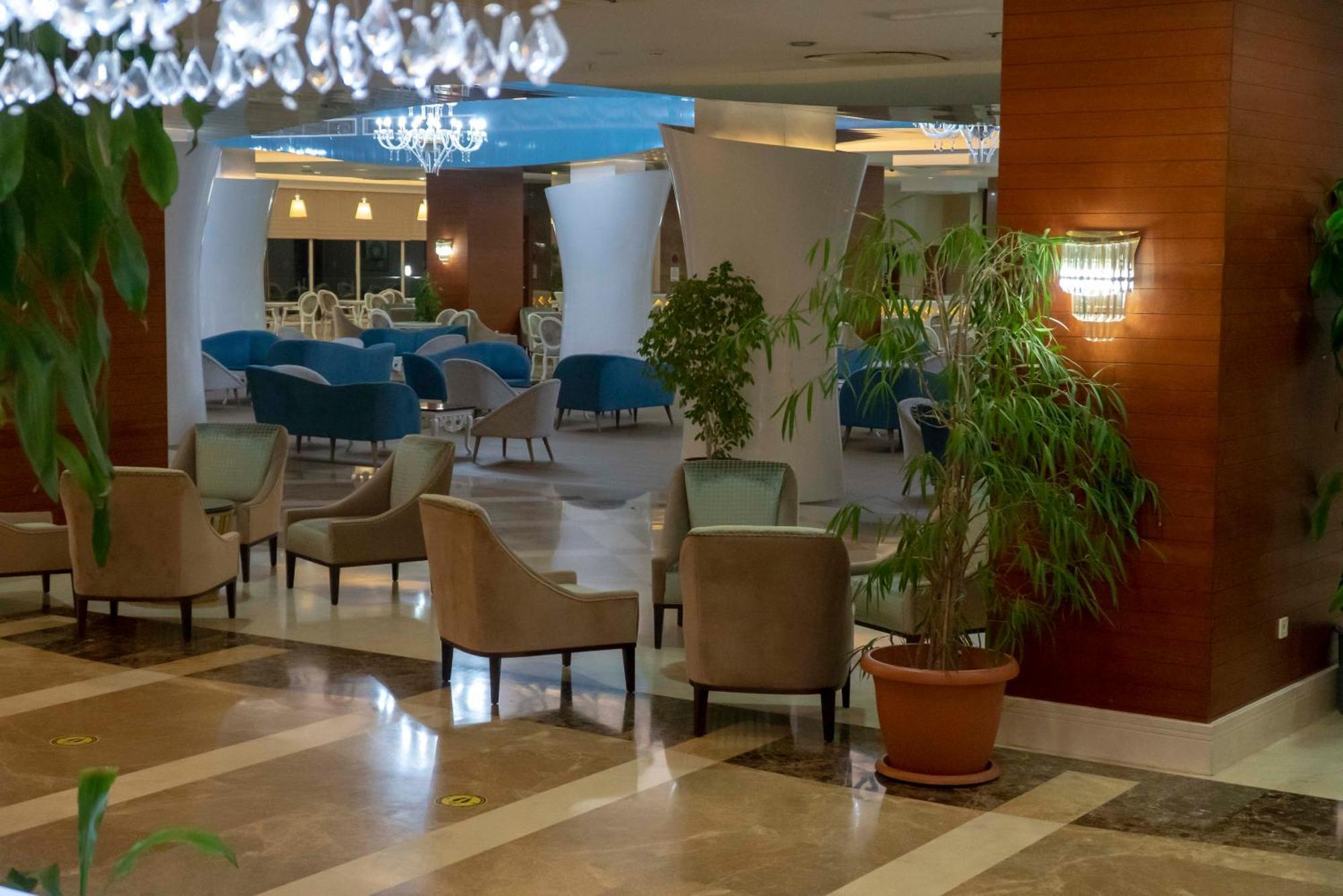 Adalya Ocean Deluxe Hotel Side Exterior photo